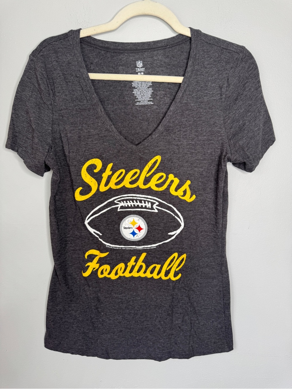 NFL Pittsburgh Steelers Women's Gray V-Neck Tee